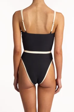 Western One Piece